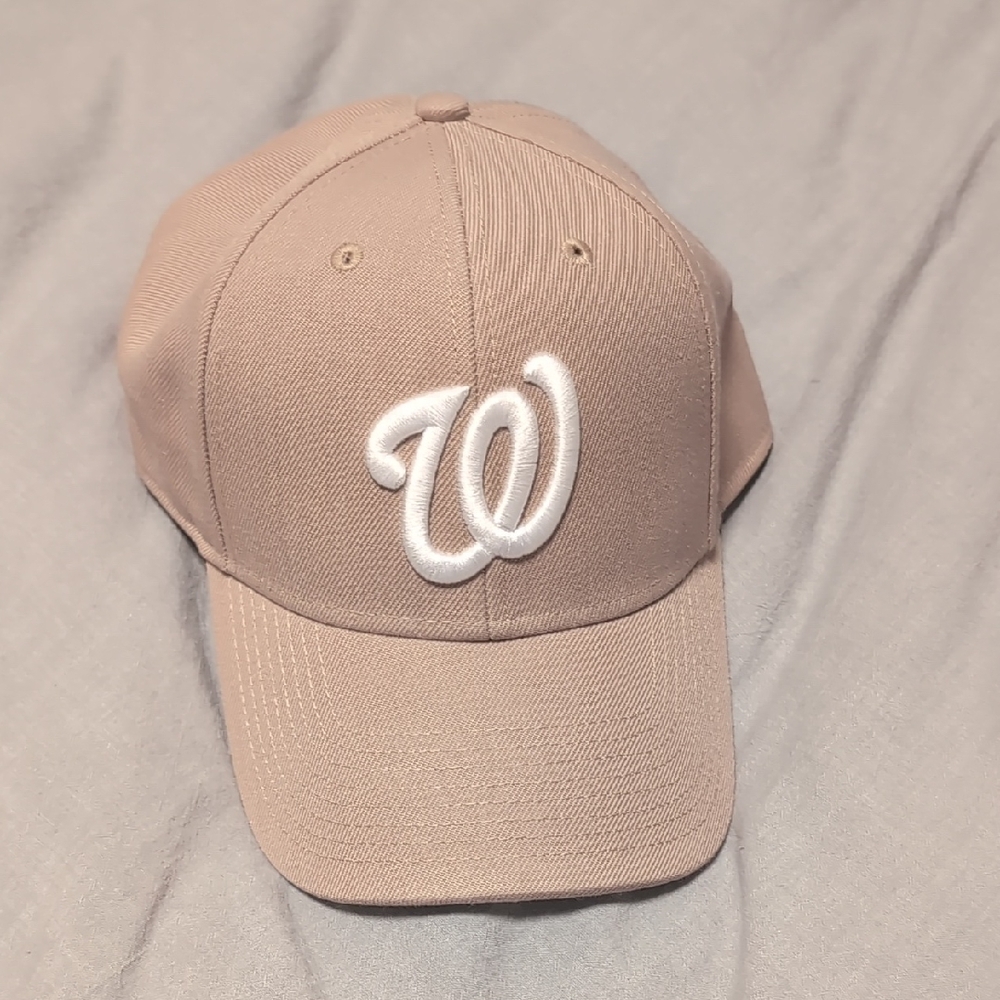 Beige Cap with White Washington Nationals Logo